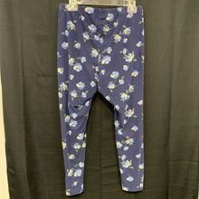 Load image into Gallery viewer, Floral pants
