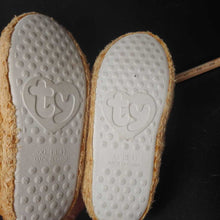Load image into Gallery viewer, kitty beanie boo bedroom slippers
