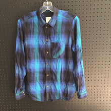 Load image into Gallery viewer, Plaid Button Down top
