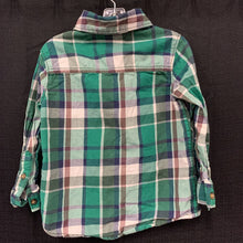 Load image into Gallery viewer, plaid button down shirt
