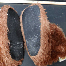 Load image into Gallery viewer, Girls monkey bedroom shoes
