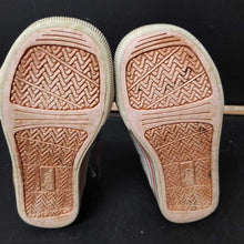 Load image into Gallery viewer, Girls high top sneakers
