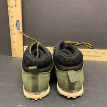 Load image into Gallery viewer, Boys lace up boots
