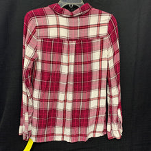 Load image into Gallery viewer, Plaid button down top
