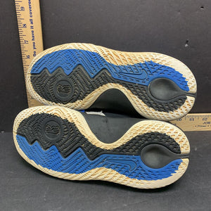 Boys KYRIE Flytrap Basketball sneakers