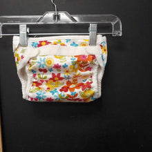Load image into Gallery viewer, Floral print cloth diaper

