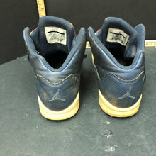 Load image into Gallery viewer, boy&#39;s 5 Retro PS sneakers
