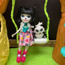 Load image into Gallery viewer, PANDA TREE HOUSE ENCHANTIMALS PLAYHOUSE PLAYSET
