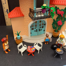 Load image into Gallery viewer, Family Fun Summer Villa&amp;Family Car
