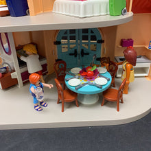 Load image into Gallery viewer, Family Fun Summer Villa&amp;Family Car

