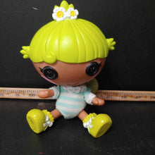 Load image into Gallery viewer, Twinkle &amp; Flutters doll
