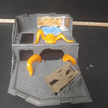 Load image into Gallery viewer, Fold out playset for cars/trucks
