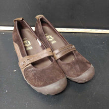 Load image into Gallery viewer, Girls ortholife slip on shoes
