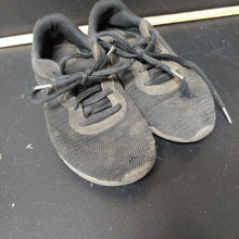 Load image into Gallery viewer, Girls sneakers
