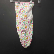 Load image into Gallery viewer, Pears/apple swaddle wrap
