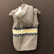 Load image into Gallery viewer, Hooded zip up sweater vest
