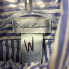 Load image into Gallery viewer, Striped button down shirt
