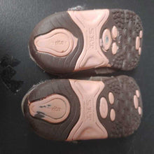 Load image into Gallery viewer, Girls velcro shoes
