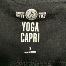Load image into Gallery viewer, Patterned yoga pants

