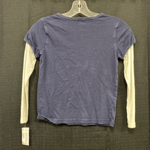 Load image into Gallery viewer, Zipper heart peace sign top
