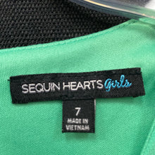 Load image into Gallery viewer, Pleated dress w/ belt
