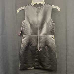 Sleeveless dress