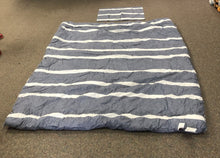 Load image into Gallery viewer, 2pc Striped comforter bedding set
