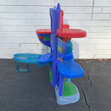 Load image into Gallery viewer, Deluxe Headquarters Playset w/slide
