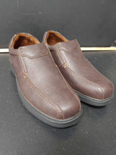 Load image into Gallery viewer, Mens dress shoes (NEW)
