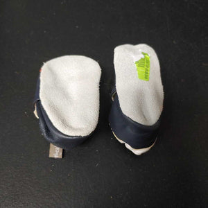 Boys crib shoes