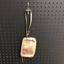 Load image into Gallery viewer, Wristlet handbag
