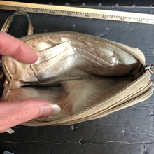 Load image into Gallery viewer, Wristlet handbag
