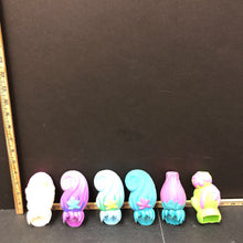 Load image into Gallery viewer, 6pc replacement Blume doll hair
