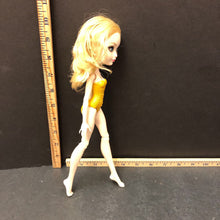 Load image into Gallery viewer, Apple white doll
