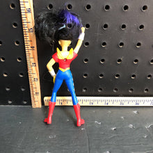 Load image into Gallery viewer, Wonder woman figure
