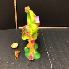 Load image into Gallery viewer, Loving family treehouse playset
