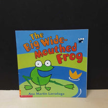 Load image into Gallery viewer, The Big Wide-Mouthed Frog (Ana Martin Larranaga) -paperback
