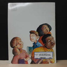 Load image into Gallery viewer, Miss Malarkey Doesn't Live in Room 10 (Judy Finchler) -paperback
