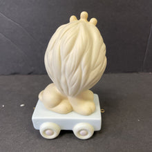 Load image into Gallery viewer, Vintage 1985 Birthday Train Series"This Day Is Something To Roar About" Five Year Old Lion figurine #15989
