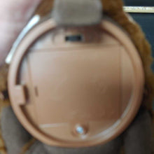 Load image into Gallery viewer, Plush beaver w./sounds
