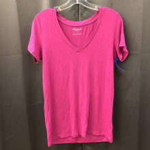 Load image into Gallery viewer, v-neck t-shirt
