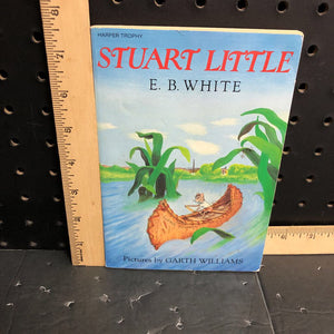 Stuart Little (E.B. White) (HarperTrophy Blue Cover) -chapter paperback