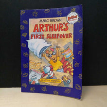 Load image into Gallery viewer, Arthur&#39;s first sleepover (Marc Tolon Brown) -character
