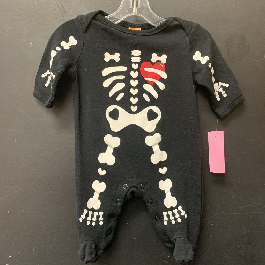 Skeleton Halloween Heart Outfit