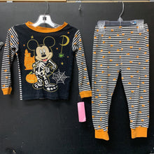 Load image into Gallery viewer, disney halloween sleepwear
