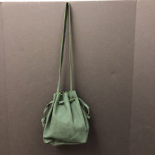Load image into Gallery viewer, Handbag w/fringe
