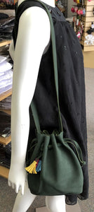 Handbag w/fringe