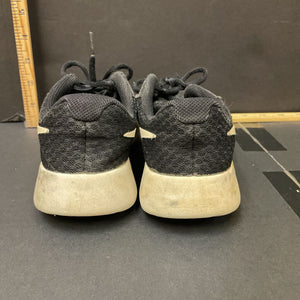 girl sneakers