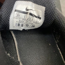 Load image into Gallery viewer, girl sneakers
