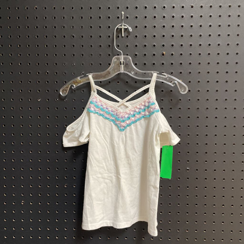 Cold shoulder top w/lace neckline